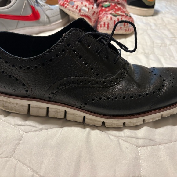 Cole Haan Black Leather Wingtip Oxfords - Picture 1 of 5